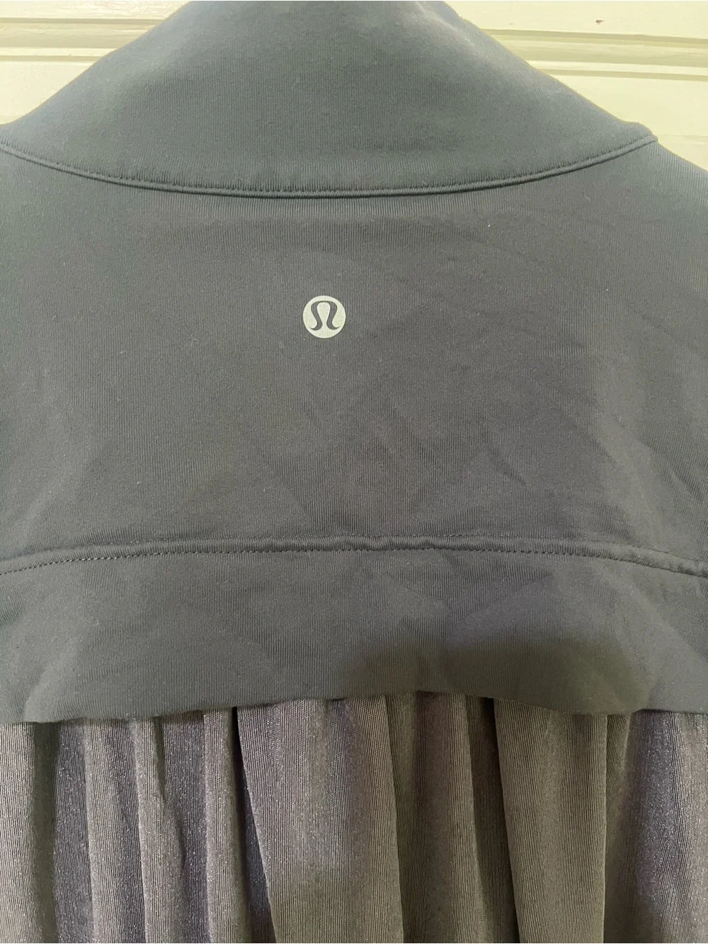 LULULEMON GET STARTED MESH DRAPE-BACK CROPPED JACKET - Picture 4 of 10